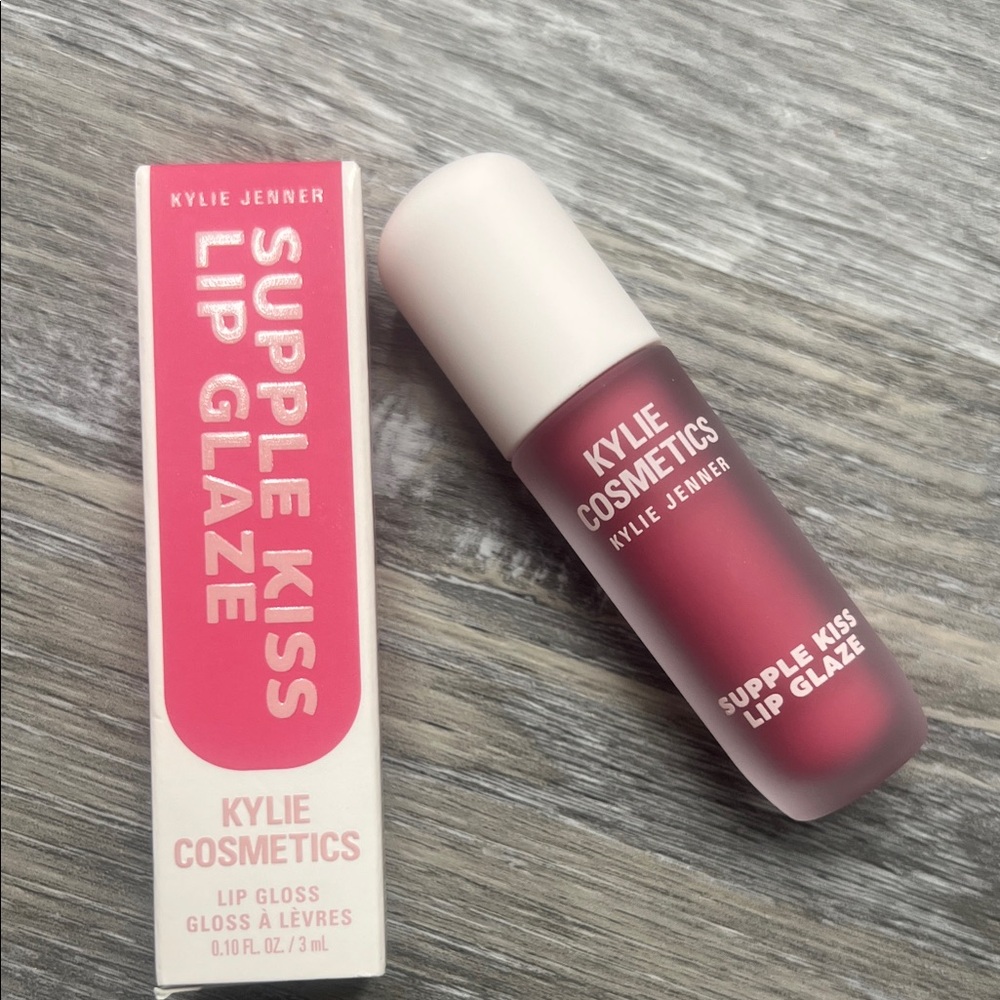Kylie Cosmetics Supple Kiss Lip Glaze - Lover Girl